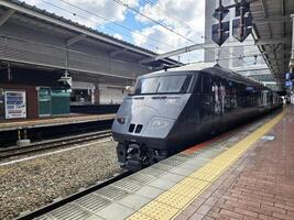 fukuoka, Japan november 13, 2023 jr Kyushu 787 trein. het is een ac elektrisch meerdere eenheid type bediend Aan beperkt uitdrukken Diensten door Kyushu spoorweg bedrijf in Japan. foto