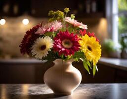 boeket van vers levendig bloemen in laag licht foto