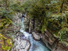 de wit rotsen Ravijn aanbiedingen een visie van de waterval foto