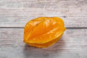 tropisch zoet heerlijk fruit - carambola foto