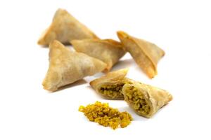 samosa, kebbeh, bulgur, kip, voorjaar rollen, taarten, druif foto