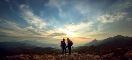 minnaar Dames en mannen Aziaten reizen kom tot rust in de vakantie. fotograaf berg landschappen atmosfeer in de ochtend. in de winter. in Thailand foto