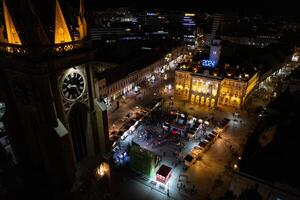 stad vierkant, voor de nieuw jaar in de nacht foto