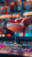 kleurrijk cocktail glas Aan glas tafel in nacht club restaurant foto