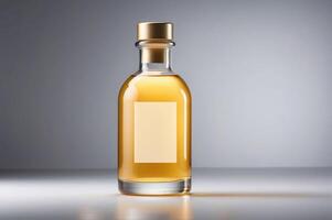 verfijnd amber vloeistof in Doorzichtig fles met gouden pet - premie essentieel olie of huidsverzorging Product mockup voor luxueus merk presentatie foto
