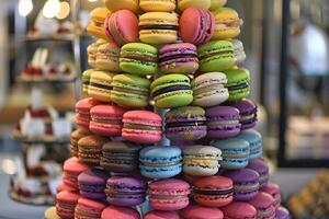 toren van kleurrijk macarons foto