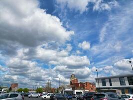 hoog hoek visie van Wolverhampton stad van grootstedelijk gemeente in de west binnenland, Engeland, Verenigde koninkrijk. mei 4e, 2024 foto