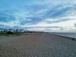 antenne visie van walmer strand en zee visie gedurende zonsopkomst, kent, Engeland Verenigde koninkrijk. april 21e, 2024 foto