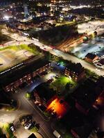 nacht antenne visie van verlichte historisch centraal bedford stad van Engeland uk. april 5e, 2024 foto