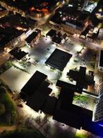 nacht antenne visie van verlichte historisch centraal bedford stad van Engeland uk. april 5e, 2024 foto