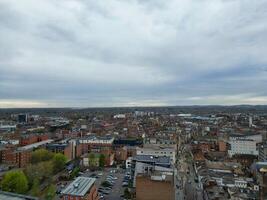 antenne visie van gebouwen Bij centraal Leicester stad van Engeland Verenigde koninkrijk. april 4e, 2024 foto