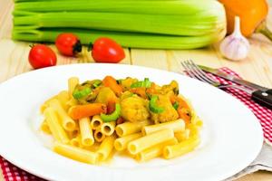 pasta met gestoofde groenten