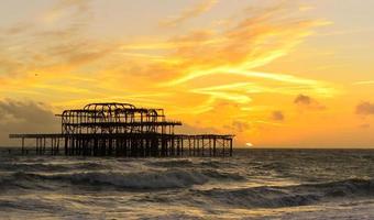 de oude pier van Brighton foto