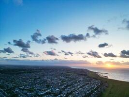 hoog hoek visie van plantkunde baai strand en zee visie gedurende zonsondergang Bij breedtrap kent, Engeland uk. april 21e, 2024 foto