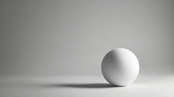 spanning bal in minimalistische instelling met zacht schaduw en licht Aan wit achtergrond foto