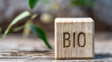 bio houten teken met biologisch natuur thema en milieu focus foto