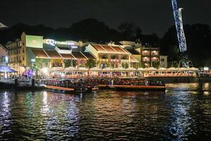 Singapore, 2024 - kleurrijk van clarke kade in downtown Singapore Bij nacht foto