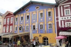 mondsee in oostenrijks in juli 2010. een visie van de dorp van mondsee foto