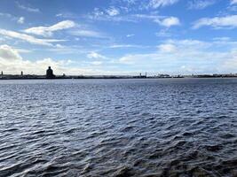 een visie van de rivier- mersey in de buurt Liverpool foto