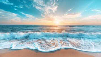 tropisch strand met blauw lucht en wit wolken structuur voor zomer vakantie en reizen concept foto