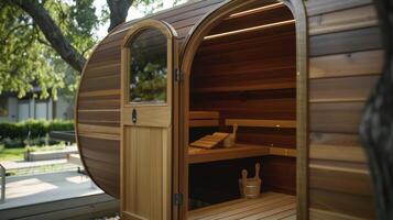 een sauna dat kan worden gemakkelijk gedemonteerd en weer in elkaar gezet perfect voor die constant Aan de Actie. foto