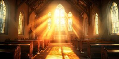 helder stralen van licht doordringend door de ramen van de kerk foto