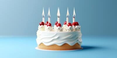 verjaardag taart met kaarsen Aan een duidelijk achtergrond foto
