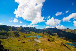 een breed hoek visie van gletsjer meren in ispir erzurum kalkoen foto