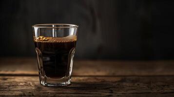 verkoudheid zwart koffie glas met uitgebreid kopiëren ruimte foto