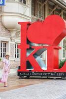 Kuala lomp, Maleisië Aan mei 22 2023. de ik liefde kl standbeeld is een mijlpaal vaak bezocht door toeristen. foto