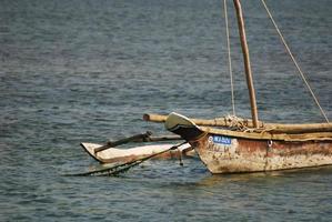 boten, strand, blauwe lucht, zanzibar foto