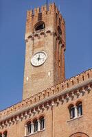 torre burgerlijk in Treviso in Italië 5 foto