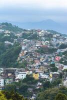 favela in de bergen van santos, sp Brazilië. april 3 2024. foto