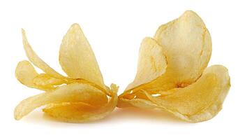aardappel chips geïsoleerd Aan wit achtergrond. foto
