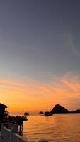 achtergrond foto behang visie zonsondergang Aan de strand