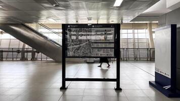 lrt Jakarta trein station interieur visie. Indonesië openbaar vervoer. bekasi, Indonesië, april 22, 2024 foto