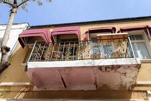 balkon, detailopname, net zo een bouwkundig detail gedurende behuizing bouw in Israël foto