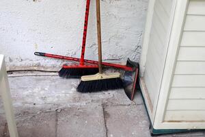 hand- gereedschap voor nat schoonmaak van gebouwen foto