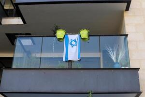 balkon, detailopname, net zo een bouwkundig detail gedurende behuizing bouw in Israël foto