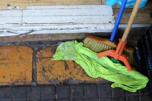 hand- gereedschap voor nat schoonmaak van gebouwen foto