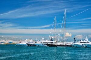 jachten en boten in haven van Athene. Athene, Griekenland foto