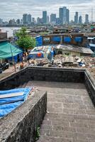 visie van Mumbai horizon over- sloppenwijken in bandra voorstad foto