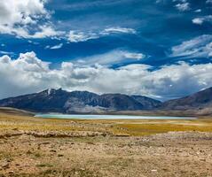 himalayan meer kyagar tso, ladakh, Indië foto