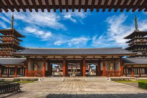 de gouden hal van Yakushi ji tempel gelegen in nara, kansai, Japan. foto