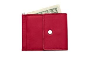 rood handtas met geld Aan wit achtergrond.compact portemonnee foto