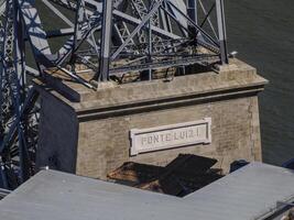 porto, Portugal een ongebruikelijk visie van luis ik brug over- douro rivier- foto