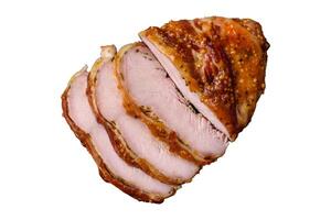 heerlijk gerookt ham of kip vlees met zout, specerijen en Frans mosterd foto