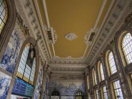 porto oud spoorweg station sao bento geschilderd keramisch azulejos Portugal foto