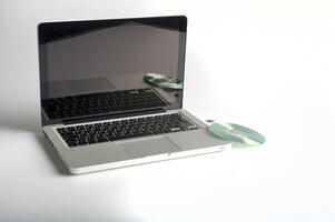 professioneel laptop Aan wit achtergrond foto