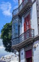 balkon in modernistische stijl in de stad Las Palmas foto